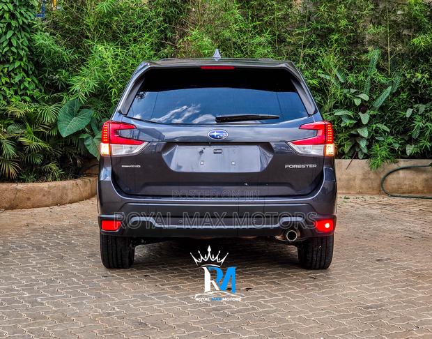 Subaru Forester 2.0XT Touring AWD 2018 Black