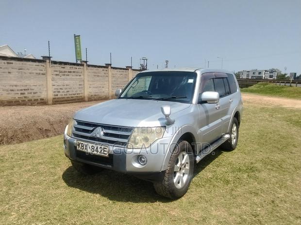 Mitsubishi Pajero 2006 Silver