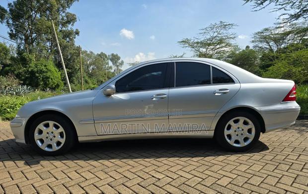 Mercedes-Benz C200 2006 Silver