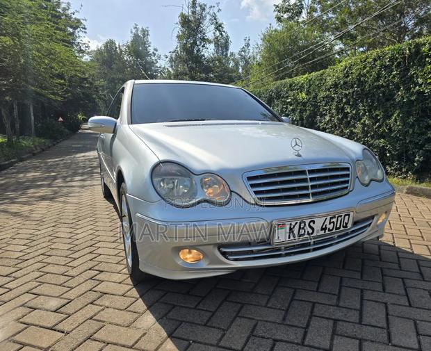 Mercedes-Benz C200 2006 Silver