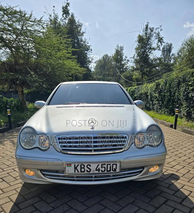 Mercedes-Benz C200 2006 Silver