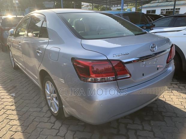 Toyota Premio 1.5 FWD 2019 Silver