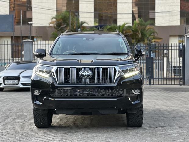 Toyota Land Cruiser Prado 2.8 2021 Black
