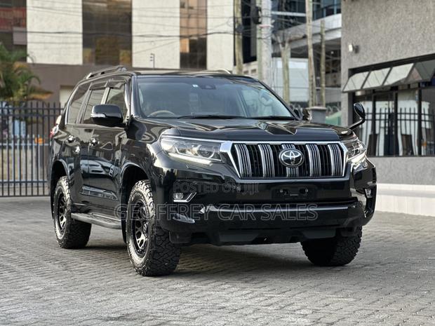 Toyota Land Cruiser Prado 2.8 2021 Black