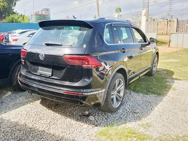 Volkswagen Tiguan 2.0T SEL R-Line Black FWD 2019 Black
