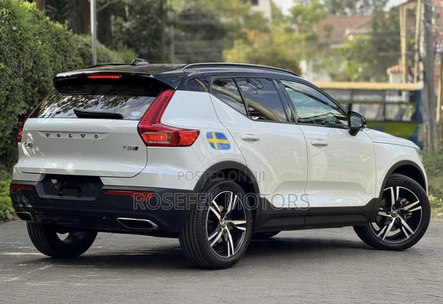 Volvo XC40 T5 Petrol AWD 2019 White
