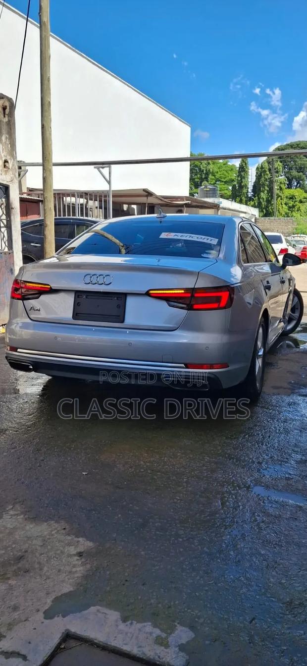 Audi A4 2019 Silver