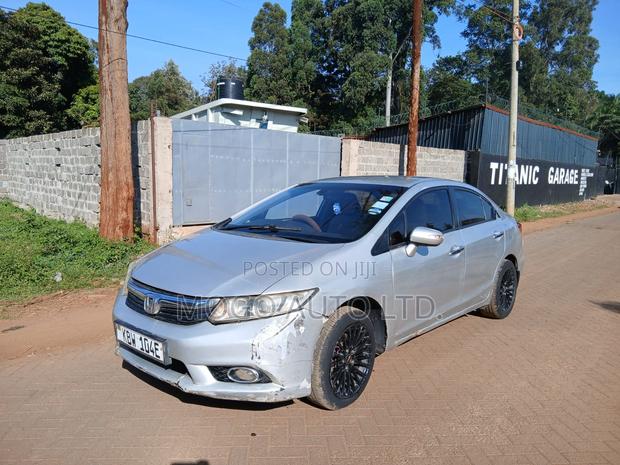 Honda Civic 2013 Silver