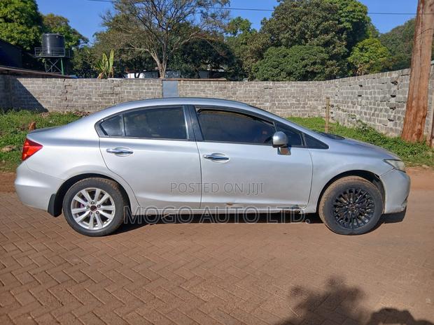 Honda Civic 2013 Silver