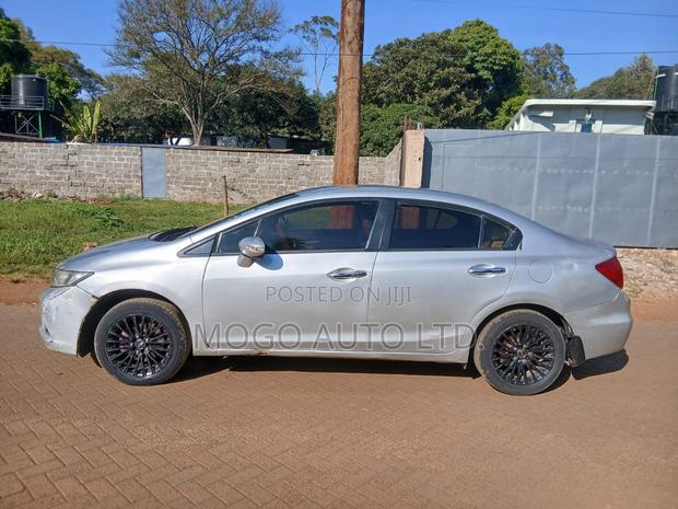 Honda Civic 2013 Silver