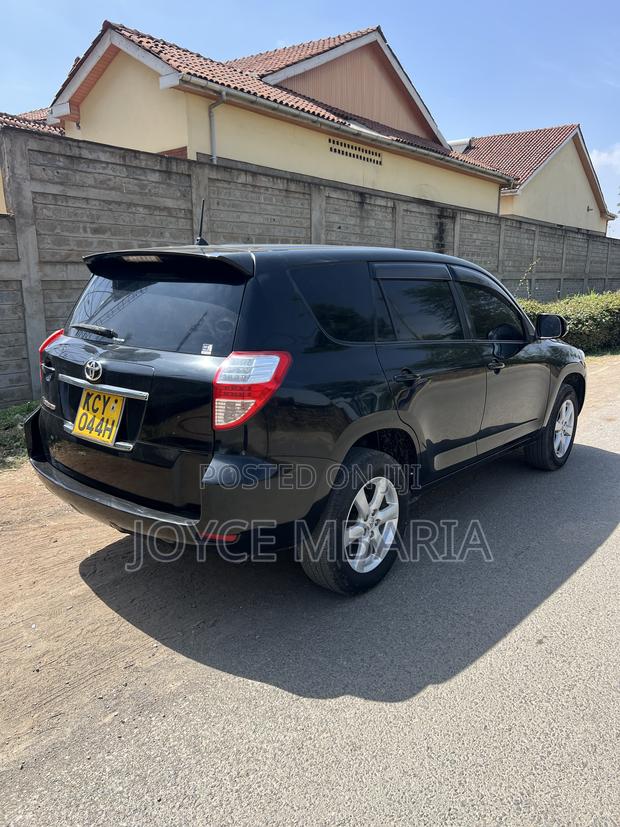 Toyota Vanguard 2013 Black