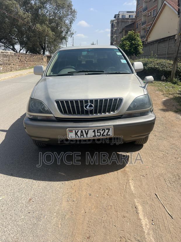 Toyota Harrier 2002 Gold