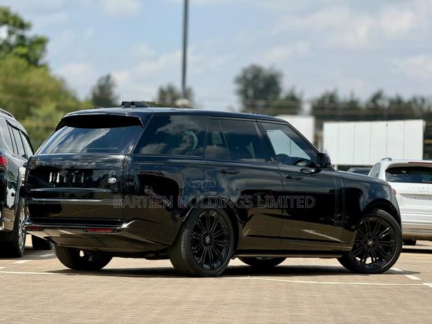 Land Rover Range Rover 2022 Black