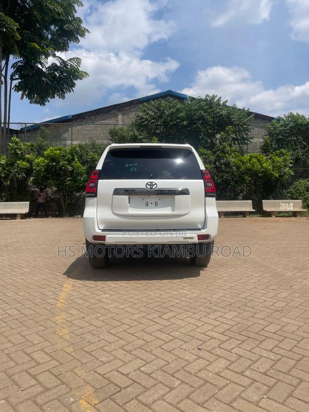 Toyota Land Cruiser Prado 2.7 2021 White