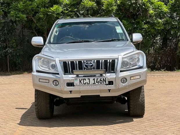 Toyota Land Cruiser Prado 3.0 TD 2010 Silver