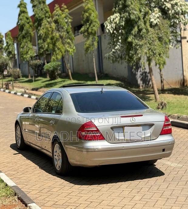 Mercedes-Benz E240 2005 Silver