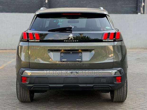 Peugeot 3008 2019 Green