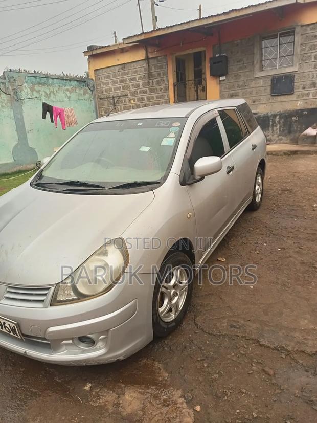 Nissan Advan 2011 Silver