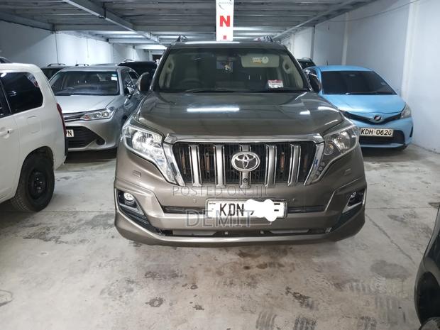 Toyota Land Cruiser Prado 2016 Brown
