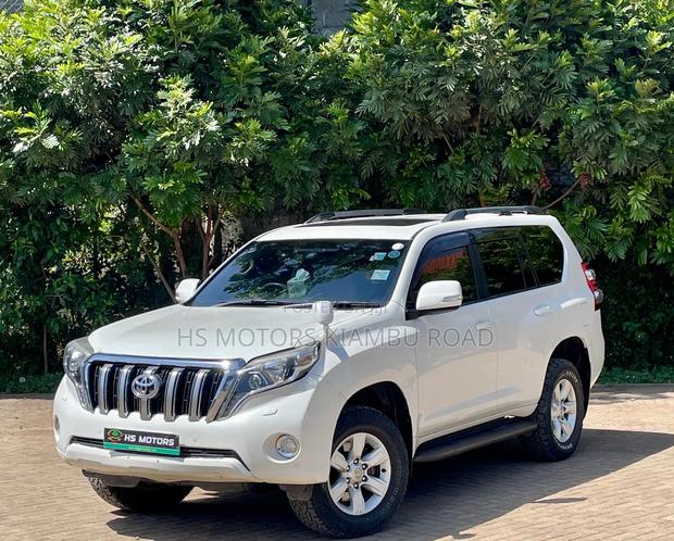 Toyota Land Cruiser Prado 2.8 2017 White