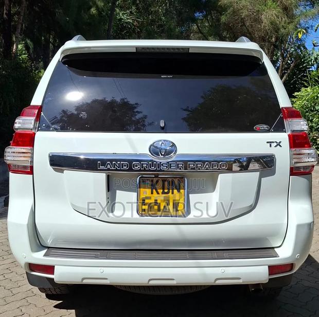 Toyota Land Cruiser Prado 2.7 2017 White