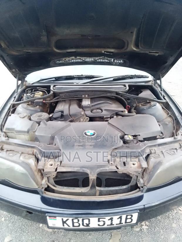 BMW 318i 2004 Black