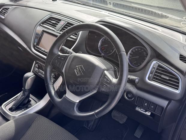 Suzuki Sx4 2019 Black