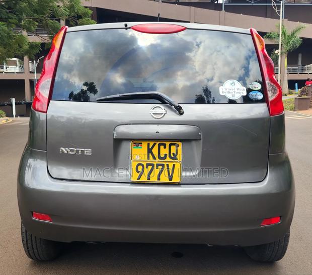 Nissan Note 2011 Gray
