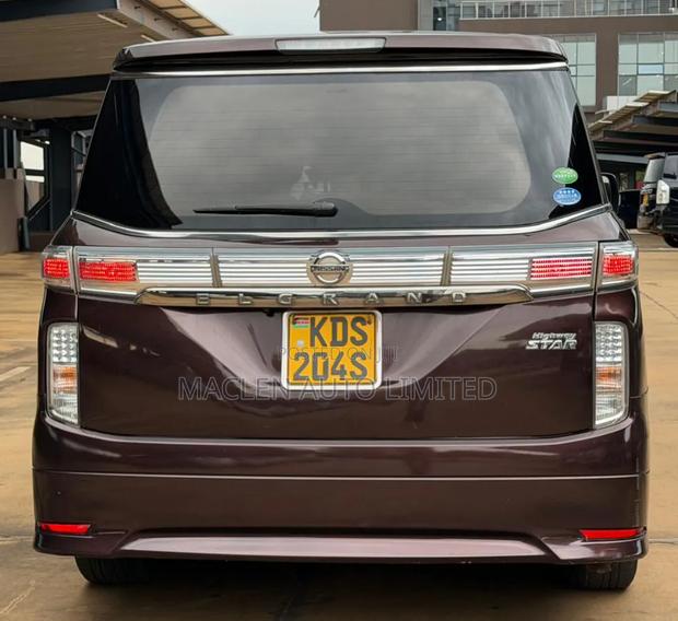 Nissan Elgrand 2017 Purple