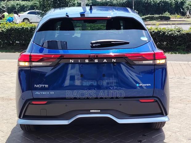 Nissan Note 1.2 Hybrid 2021 Blue