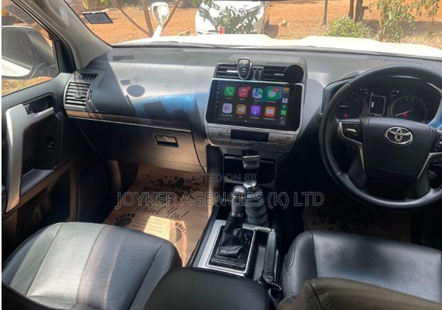 Toyota Land Cruiser Prado 2.7 2018 White