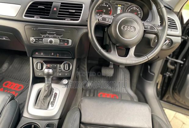 Audi Q3 2018 Matt Black