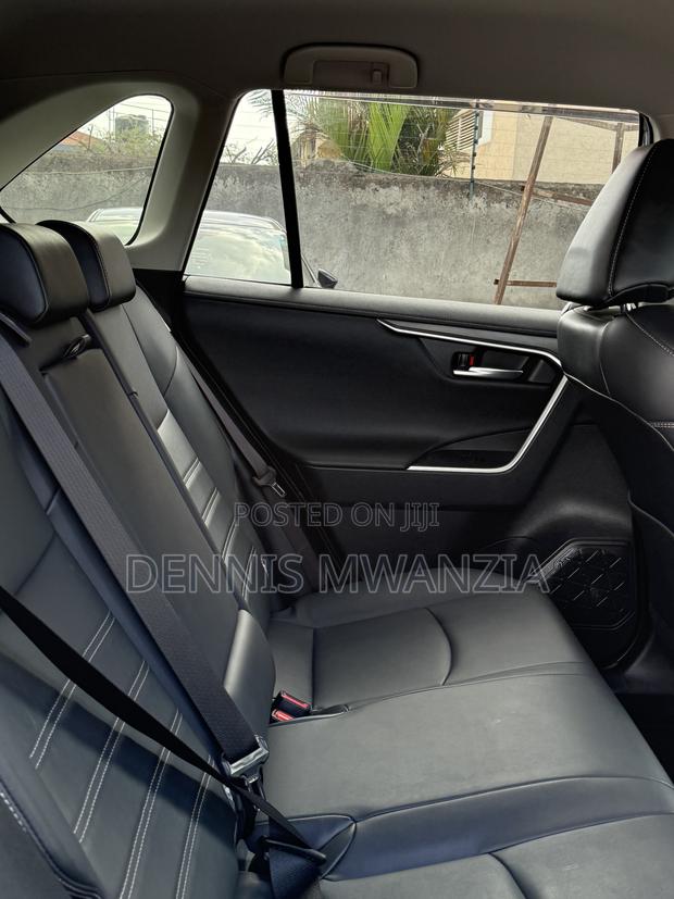 Toyota RAV4 2019 Gray