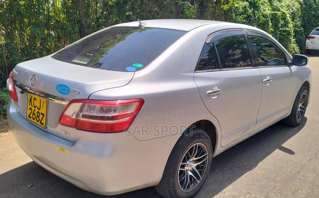 Toyota Premio 2009 Silver