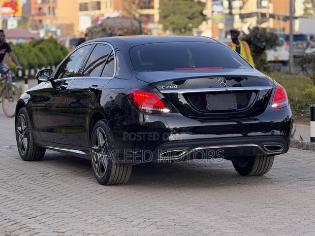 Mercedes-Benz C200 2019 Black