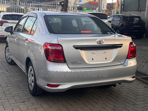 Toyota Axio 1.5 G 2WD 2019 Silver
