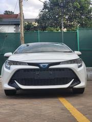 Toyota Corolla SE (1.8L 4cyl 6M) 2019 White for sale