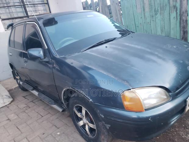 Toyota Starlet 2000 Green