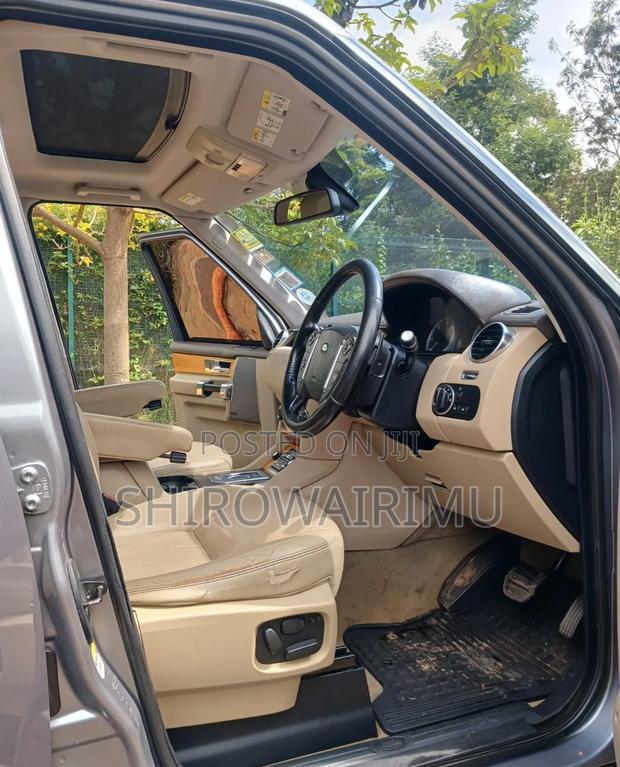 Land Rover Discovery 2013 Silver
