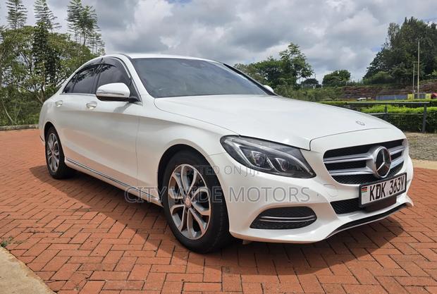 Mercedes-Benz C200 2015 White