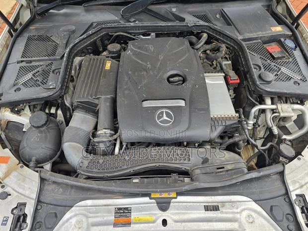 Mercedes-Benz C200 2015 White