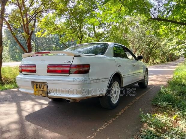 Toyota Mark II 1999 White