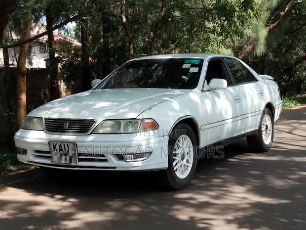 Toyota Mark II 1999 White