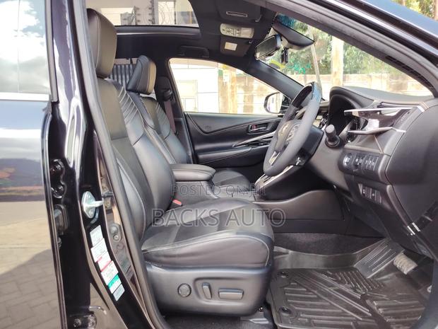 Toyota Harrier 2.0 2020 Black