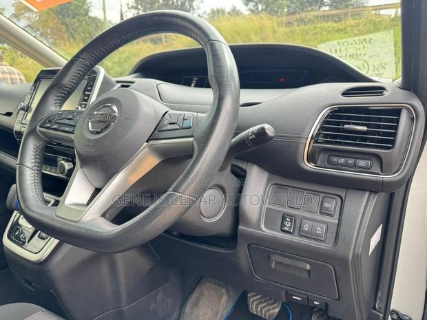 Nissan Serena 2019