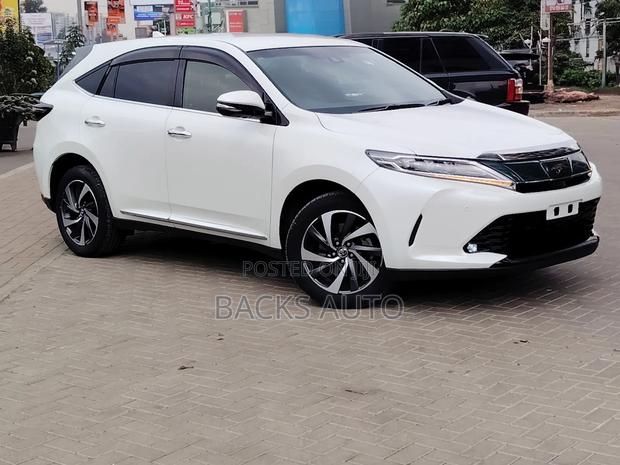 Toyota Harrier 2.0 Turbo 2019 White
