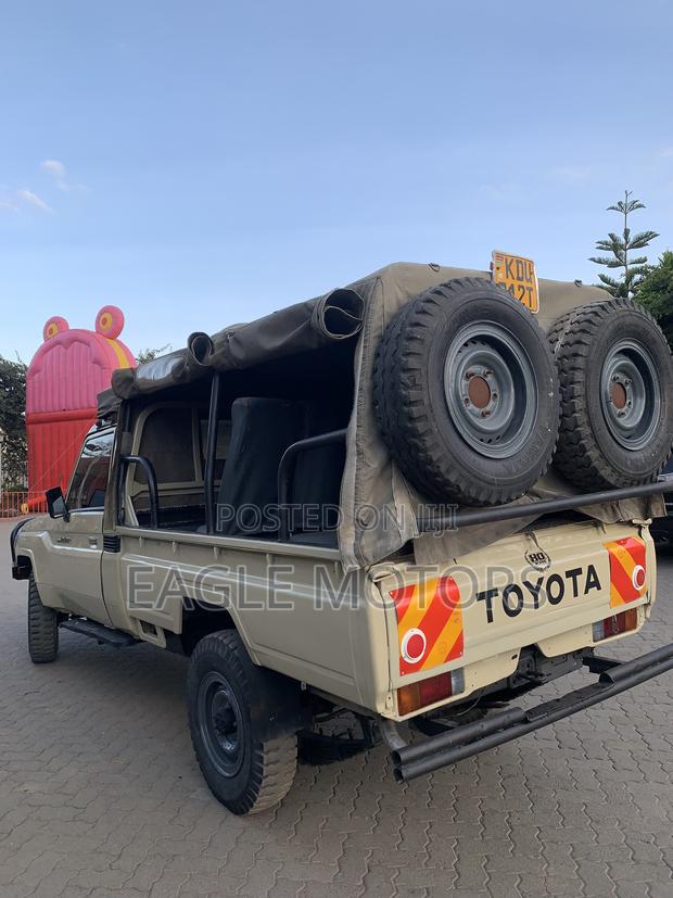 Toyota Land Cruiser 79 Series 2004 Beige