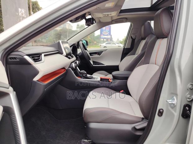 Toyota RAV4 2020 Gray