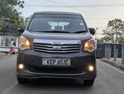 Toyota Noah 2010 Gray for sale