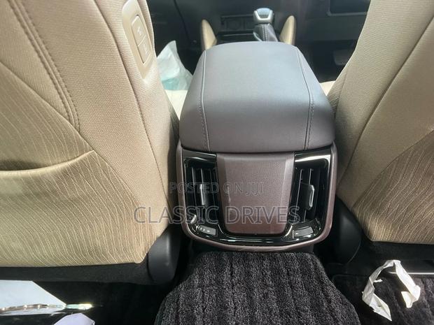 Toyota Crown 2019 Blue